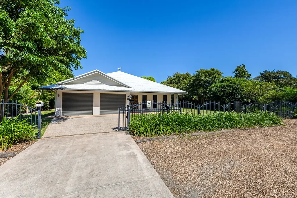 Howard Springs 3房  Premium Rural Living With Every Extra Included