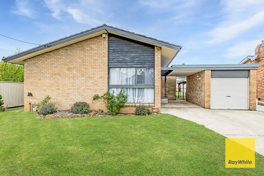 Lithgow 4房  UNLOCK PLENTY OF POTENTIAL