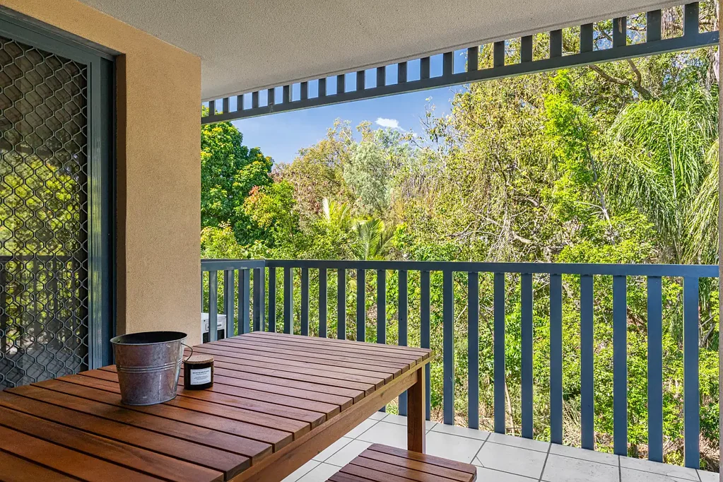 Greenslopes 2침실 Leafy outlooks, effortless inner-city living