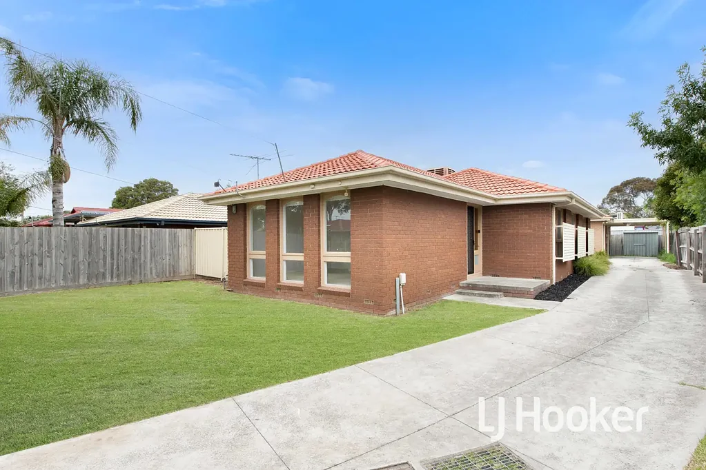 26 Clairmont Avenue, Cranbourne, VIC 3977