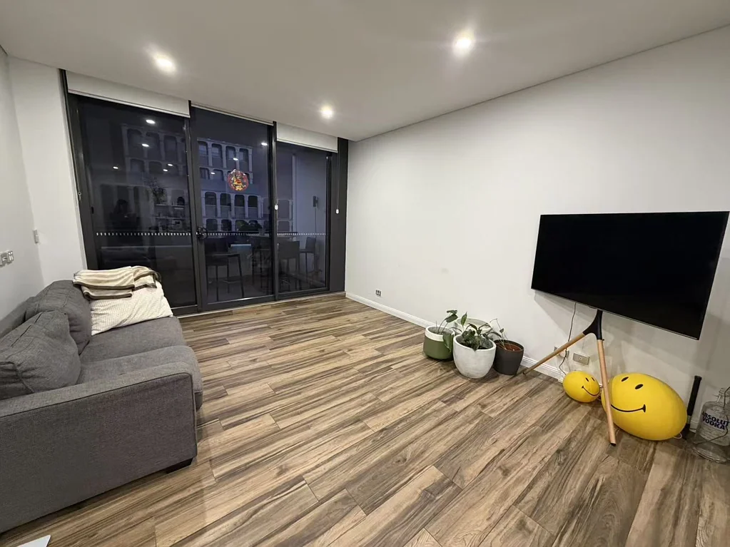 Fully Furnished Modern Living | 2 Bed 2 Bath 1 Car in the Heart of Rosebery