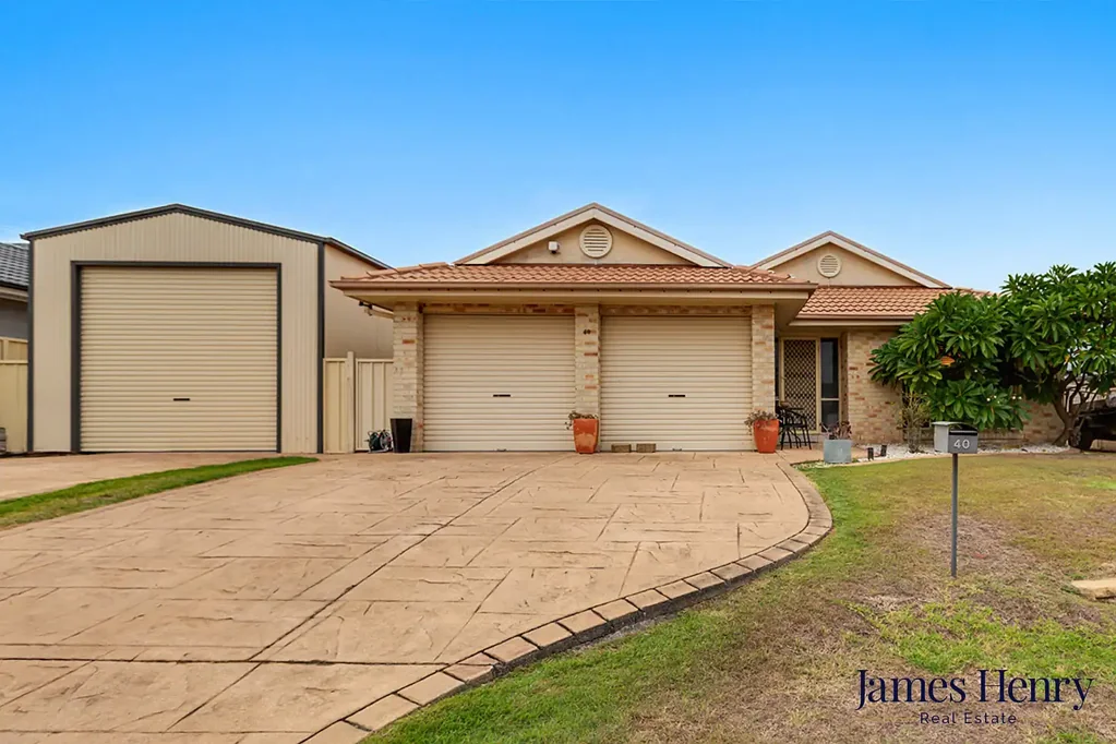 Thornton 4房  A Home Built for Family Living & Lifestyle - Welcome to 40 Somerset Drive, Thornton! ✨🏡