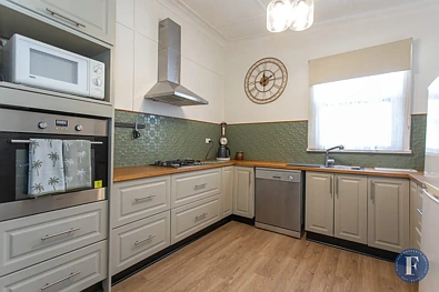 Adres Weerhou, Cowra, NSW 2794, 4 slaapkamers, 1 badkamers, House