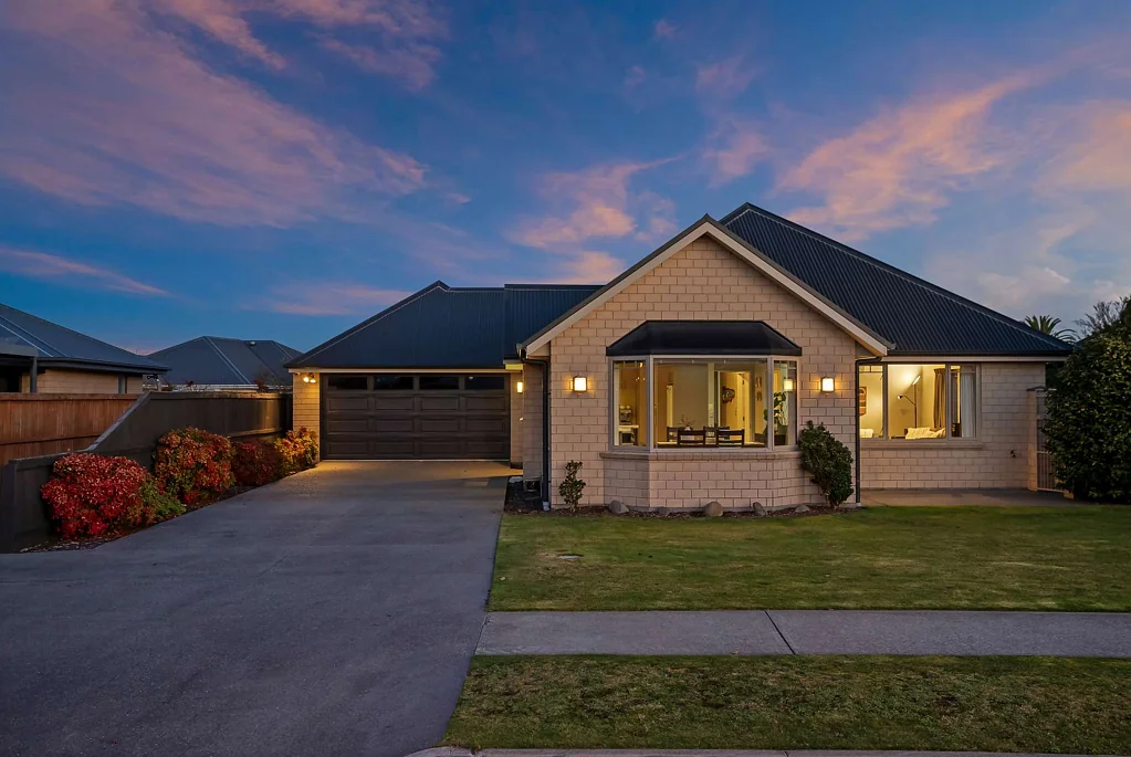 Kaiapoi 3 Bedroom Stunning Downsizer on the Boulevard!