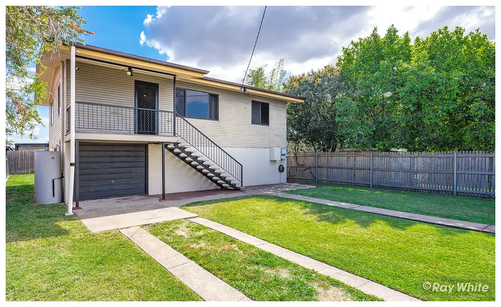 Rockhampton City 2Kwarto Elevated Family Comfort with Room to Move
