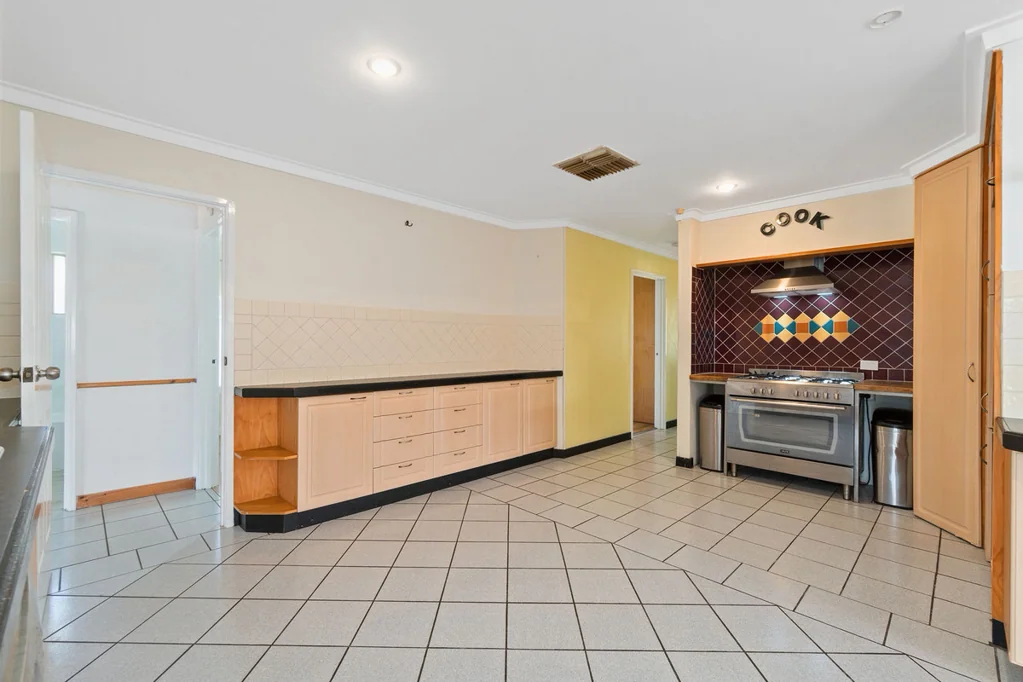 28 Salween Place, Beechboro, WA 6063