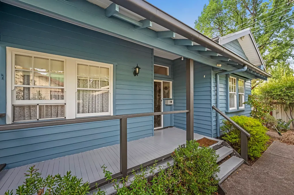 19 The Parade, Mansfield, VIC 3722