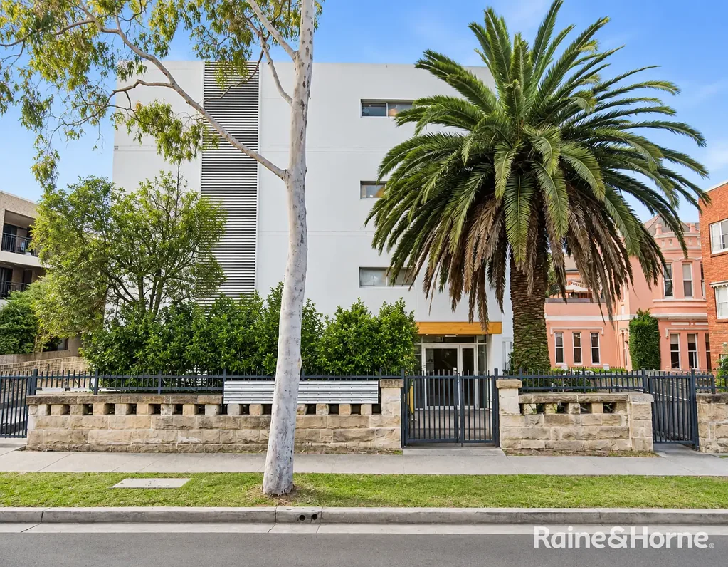 Modern Partially Furnished Studio in Prime Randwick Location