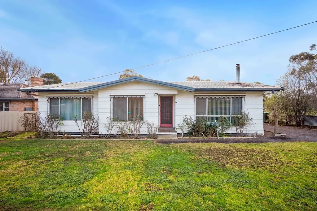 11 Lismore Road, Skipton, VIC 3361