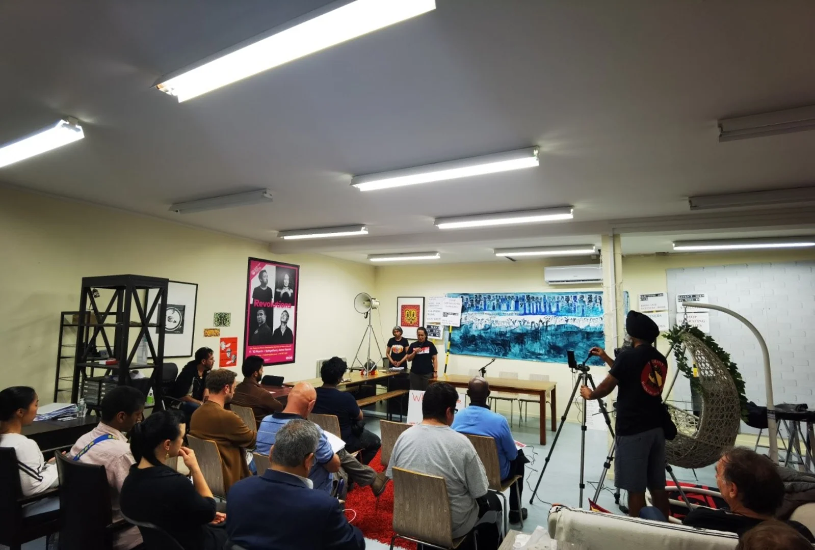 父母团聚移民，“解套”时机到了吗？这些人正在推动