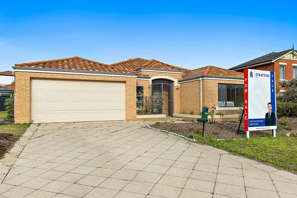 Waterford 5 Bedroom Grand Family Residence with Exceptional Development Potential