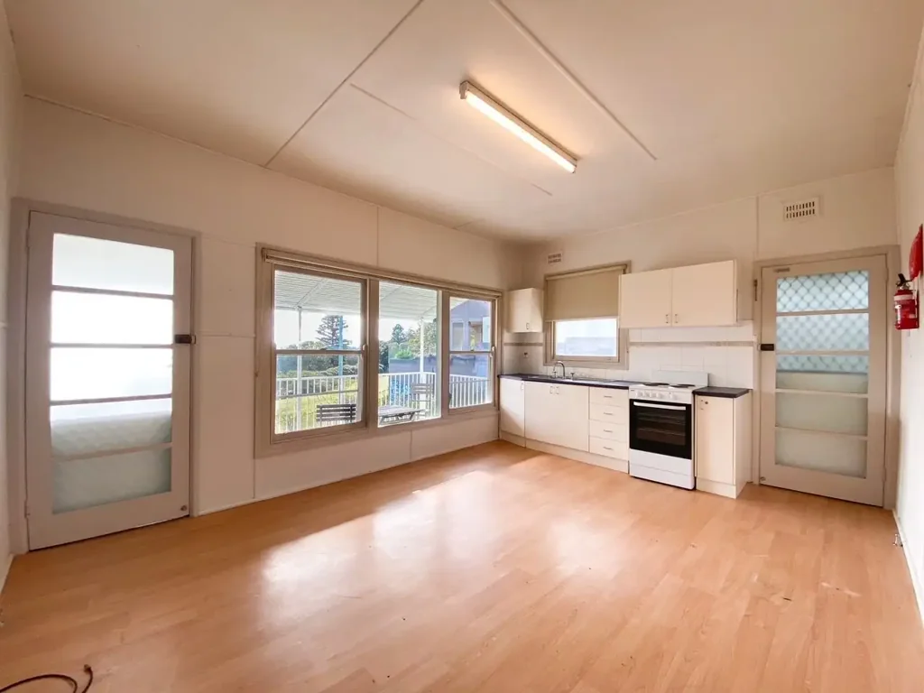 Unit in Central Nelson Bay with Stunning Views of the Marina
