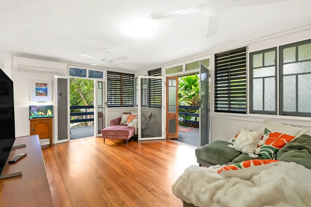 Whitfield 4Zimmer FIVE STAR LOCATION | CORNER BLOCK | CHARMING HOME