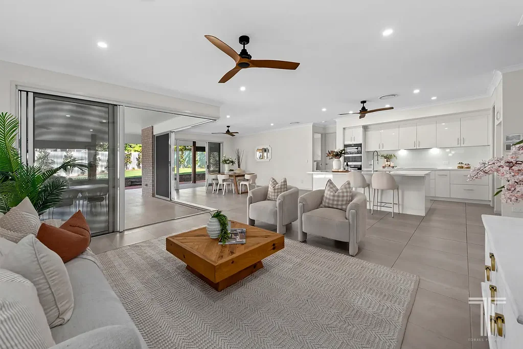 Carindale 5 Bedroom Expansive Family Sanctuary on 1,177sqm