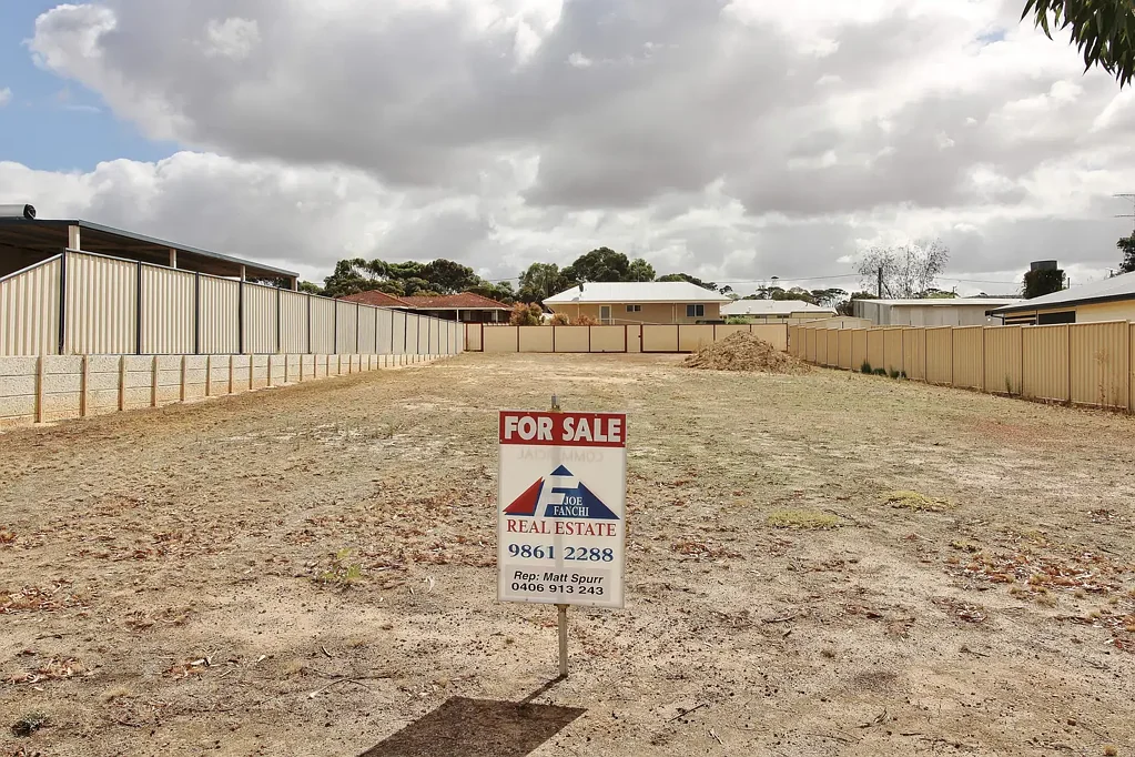 44 TAYLOR STREET, Dumbleyung, WA 6350