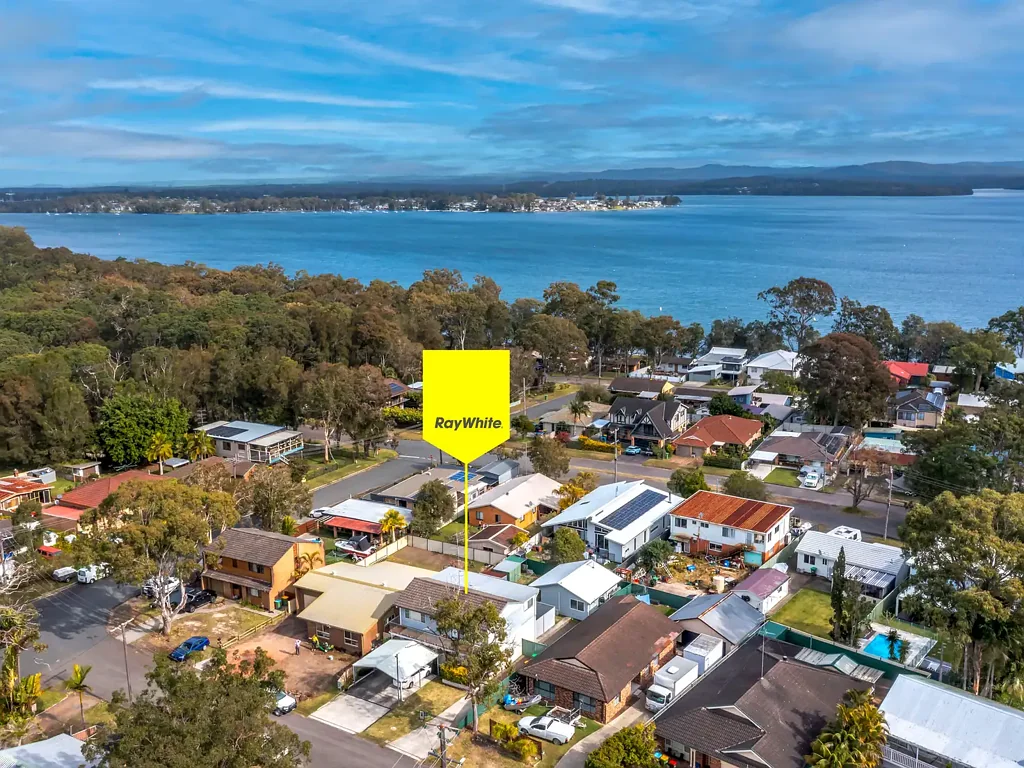 6 & 6a Muraban Road, Summerland Point, NSW 2259