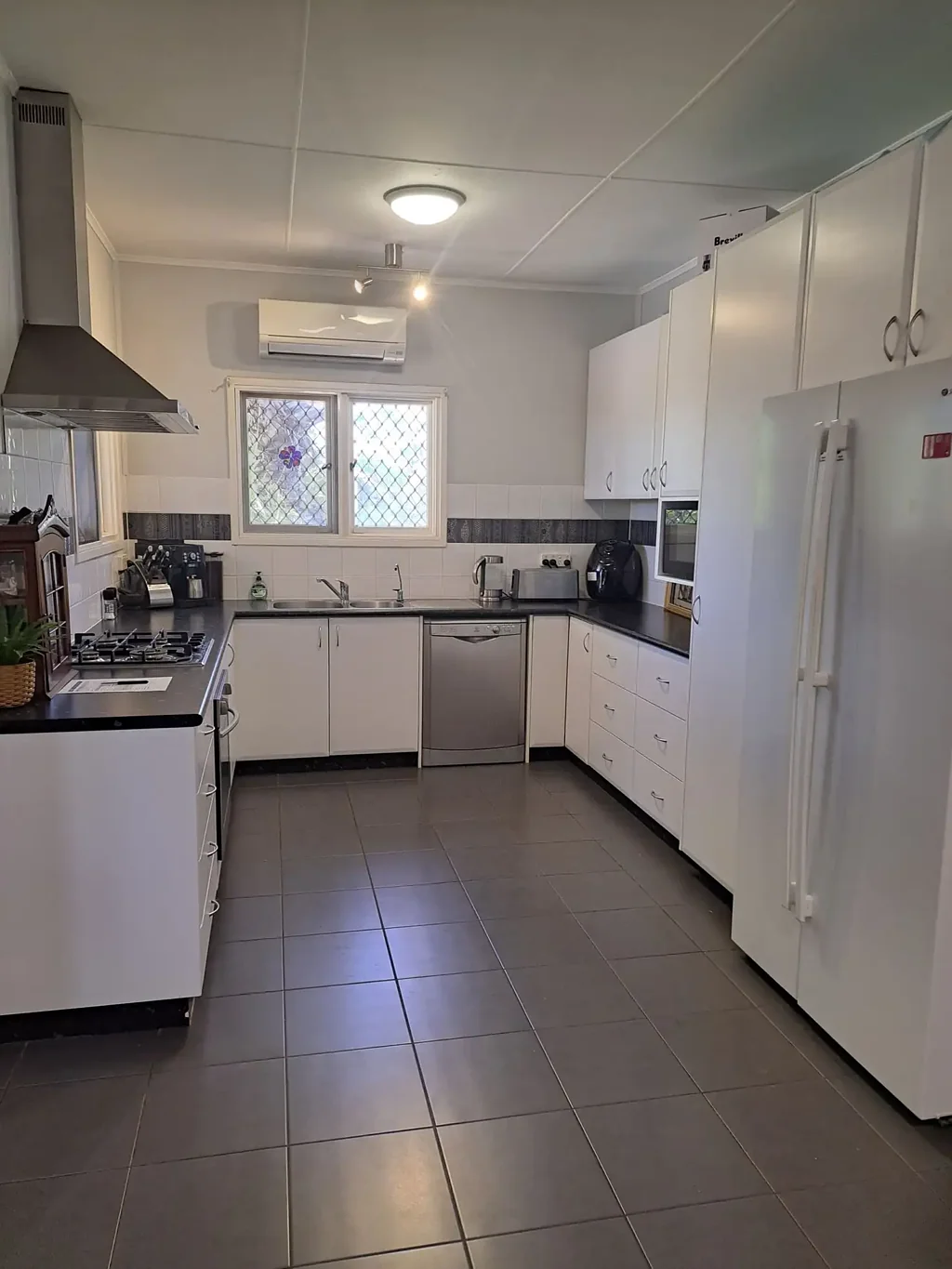 Pegs Creek 3chambre Karratha 3 x 1 House in Prime Location Close to CBD