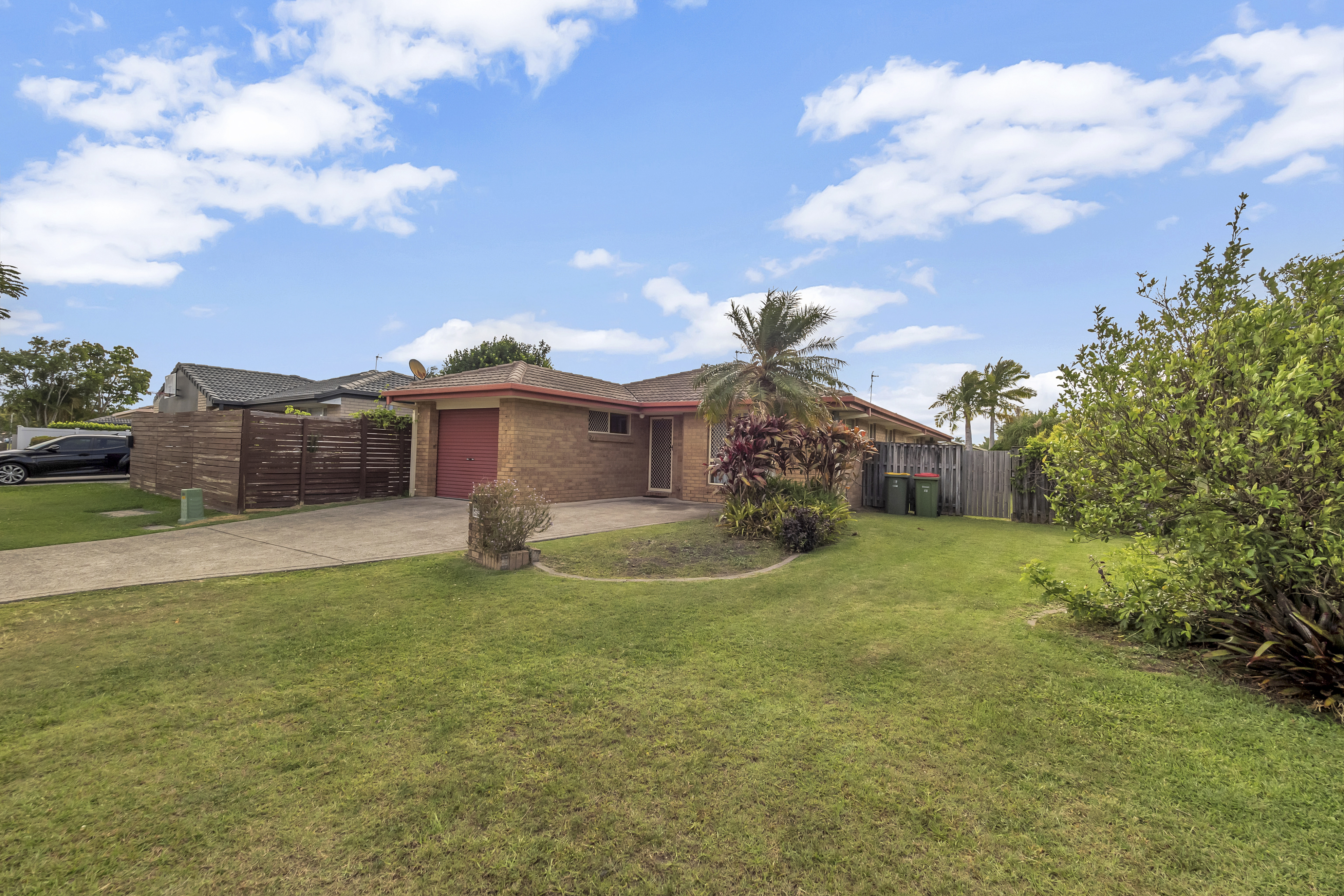 28 SUMMERWINE ST, BURLEIGH WATERS QLD 4220, 0 غرف, 0 حمامات, House