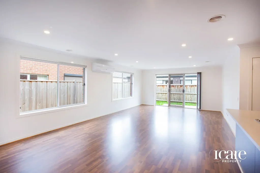 Prime Living in Upper Point Cook