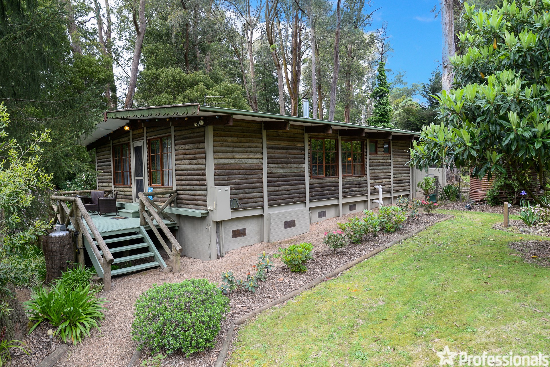 12 WOMBAT CR, EAST WARBURTON VIC 3799, 0 Kuwarto, 0 Banyo, House