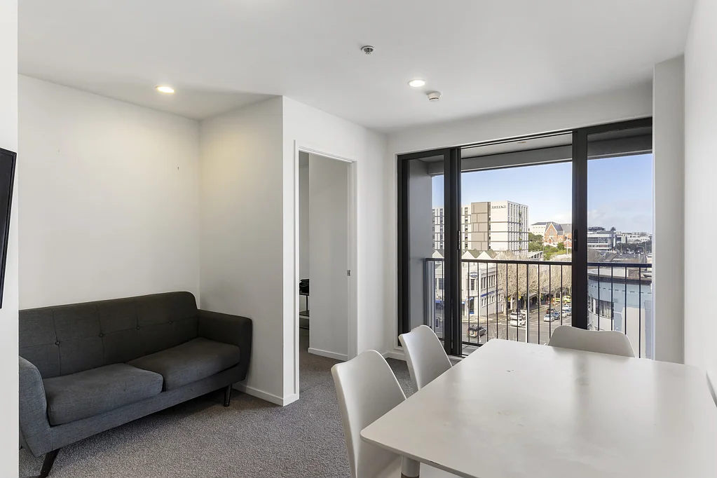 Auckland Central 3Moenga PRICED $470,000 · 3 BEDS · RARE CORNER 8TH FLOOR
