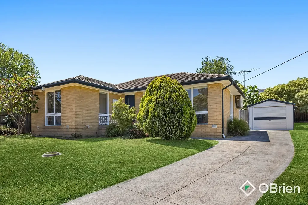 2 Byron Court, Frankston, VIC 3199