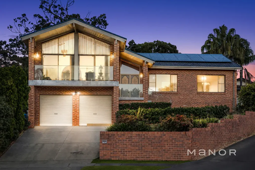 Kings Langley 4Habitaciones One of Kings Langley's Best Parramatta CBD Views