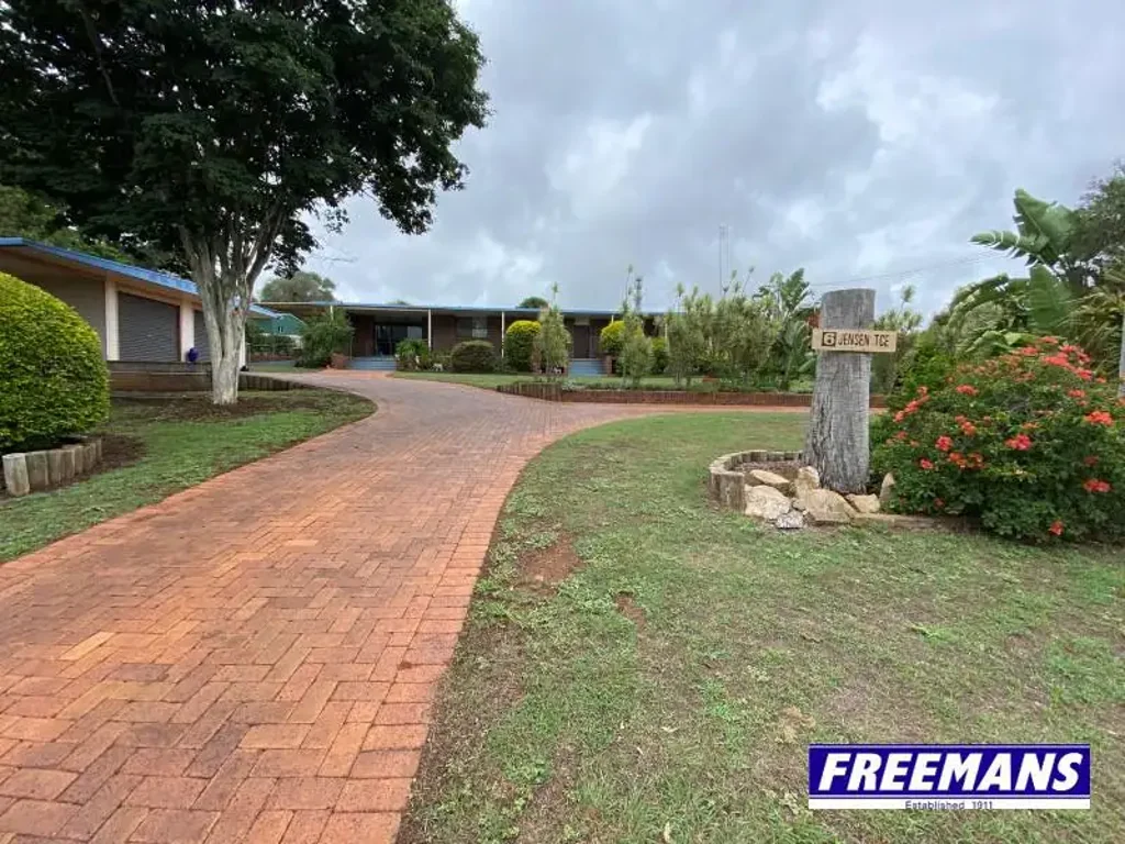 Large well established family home 1,374m corner allotment