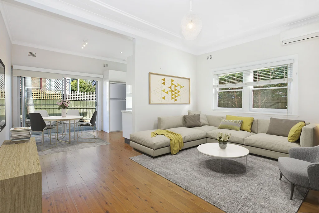 Spacious & Convenient Well Maintained 2 Bedroom Semi