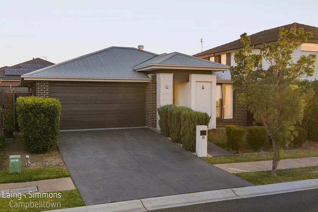 21 Kirby Way, Oran Park, NSW 2570