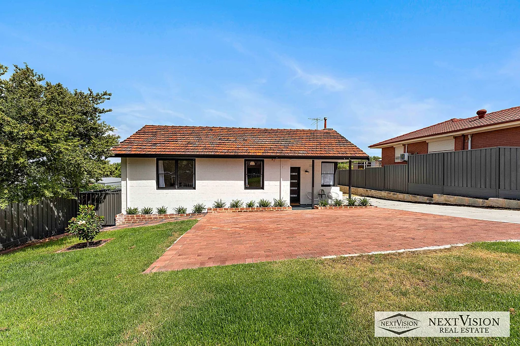 247 Winterfold Rd, Coolbellup, WA 6163