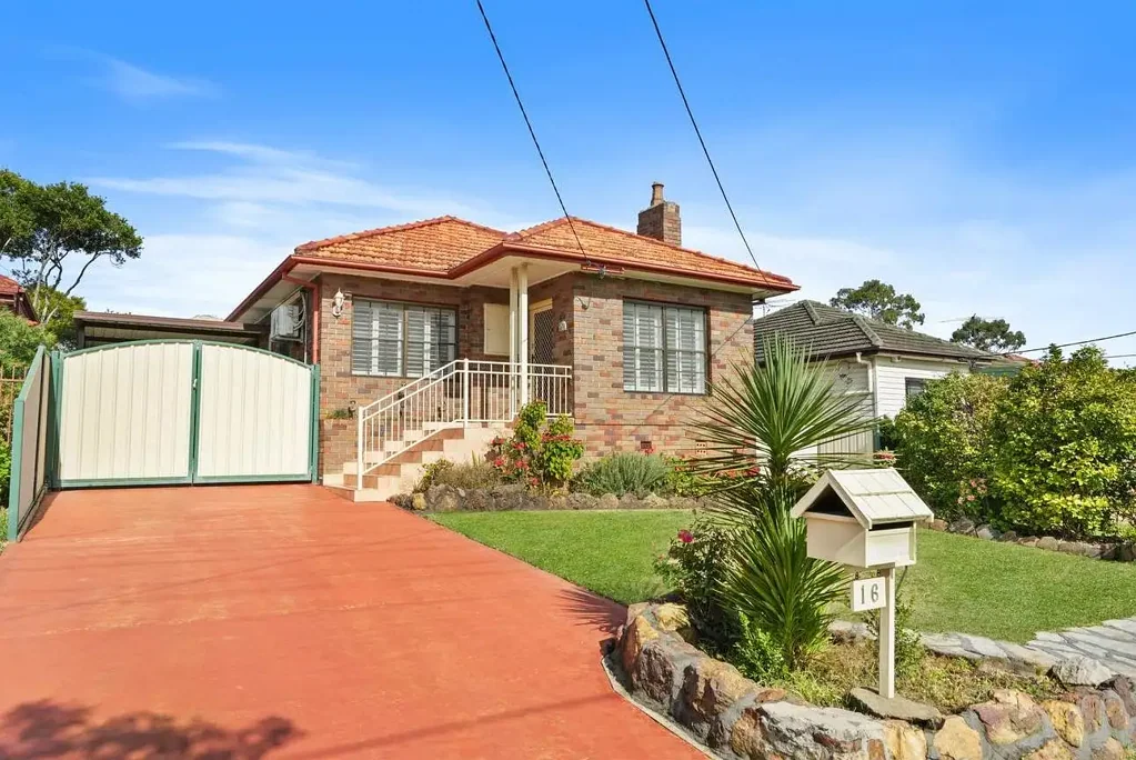 Family Home!!