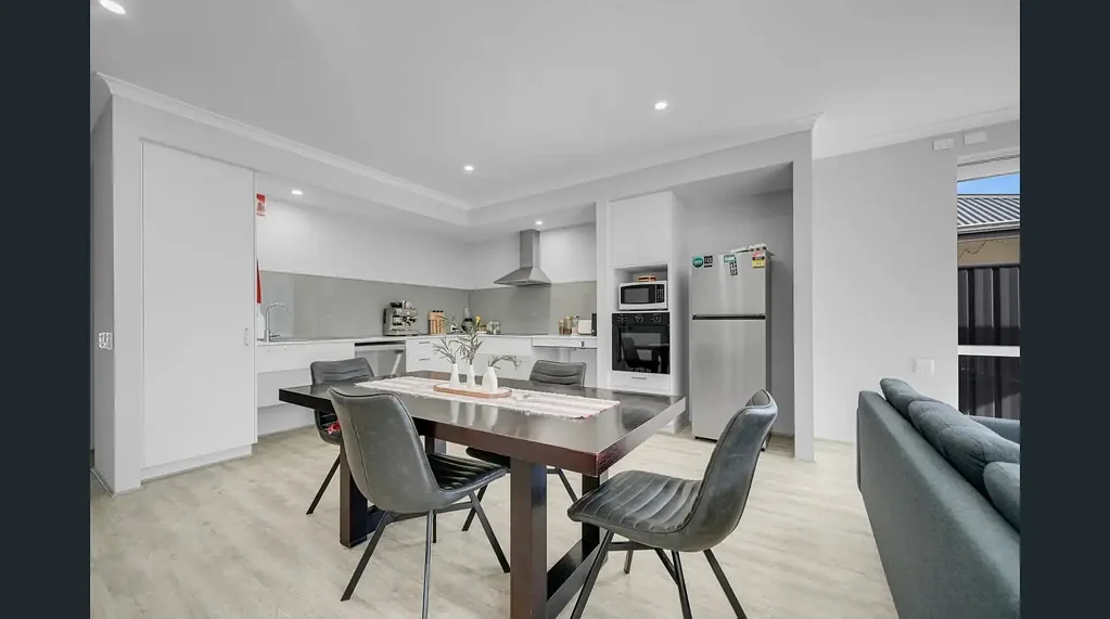Baldivis 4ห้องนอน MODERN COMFORT MEETS SMART INVESTMENT IN THE HEART OF BALDIVIS