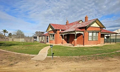 6-8 Avon Crescent, Donald, VIC 3480, 4房, 1浴, House