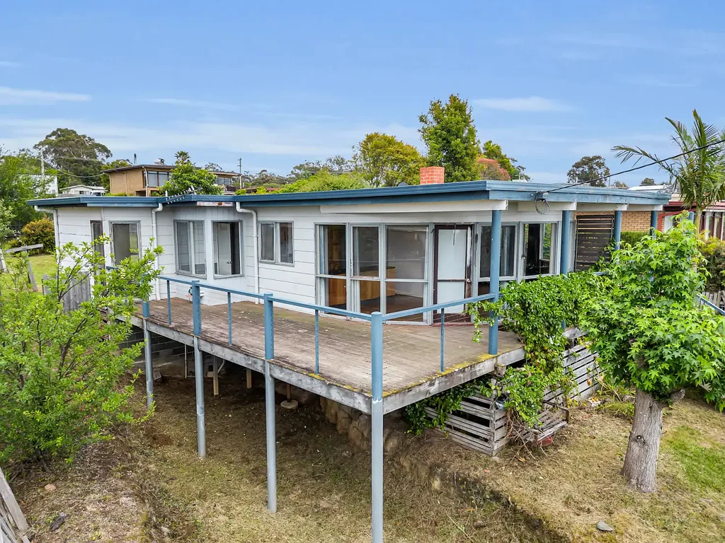 Mallacoota 3 Bedroom 19 Brady Street, Mallacoota