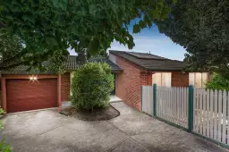 2/16 Mcguinness Road, Bentleigh East