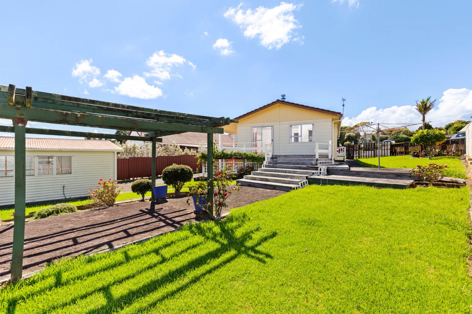 16 Kingussie Place, Highland Park, Auckland - Manukau, 3 chambres, 1 salles de bain