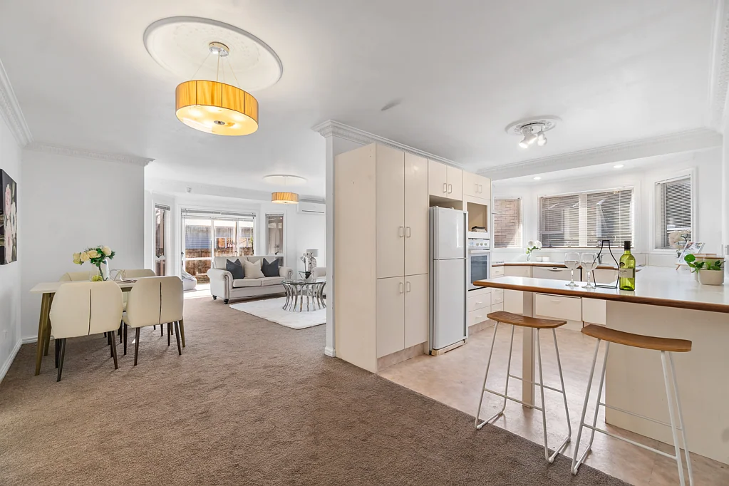 Mangere Bridge 2chambre Auction Thursday!
