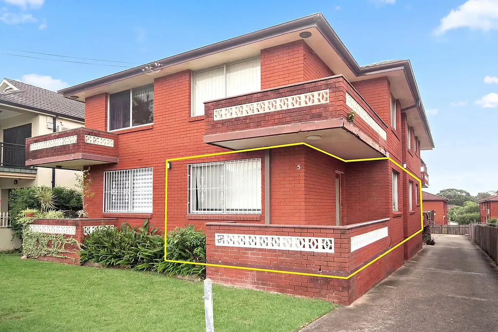 Belmore 2Zimmer Updated Ground Floor Apartment in Quiet Boutique Block