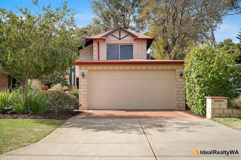Riverton 4房  CHARMING DOUBLE STOREY RESIDENCE WITH PARK VIEWS & RSHZ