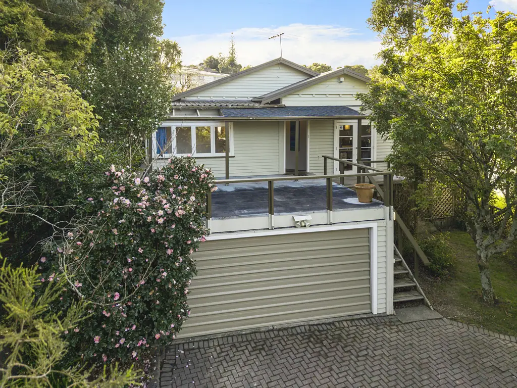 Blockhouse Bay 3ਬੈੱਡਰੂਮ Owners Moving - Ready to Sell!