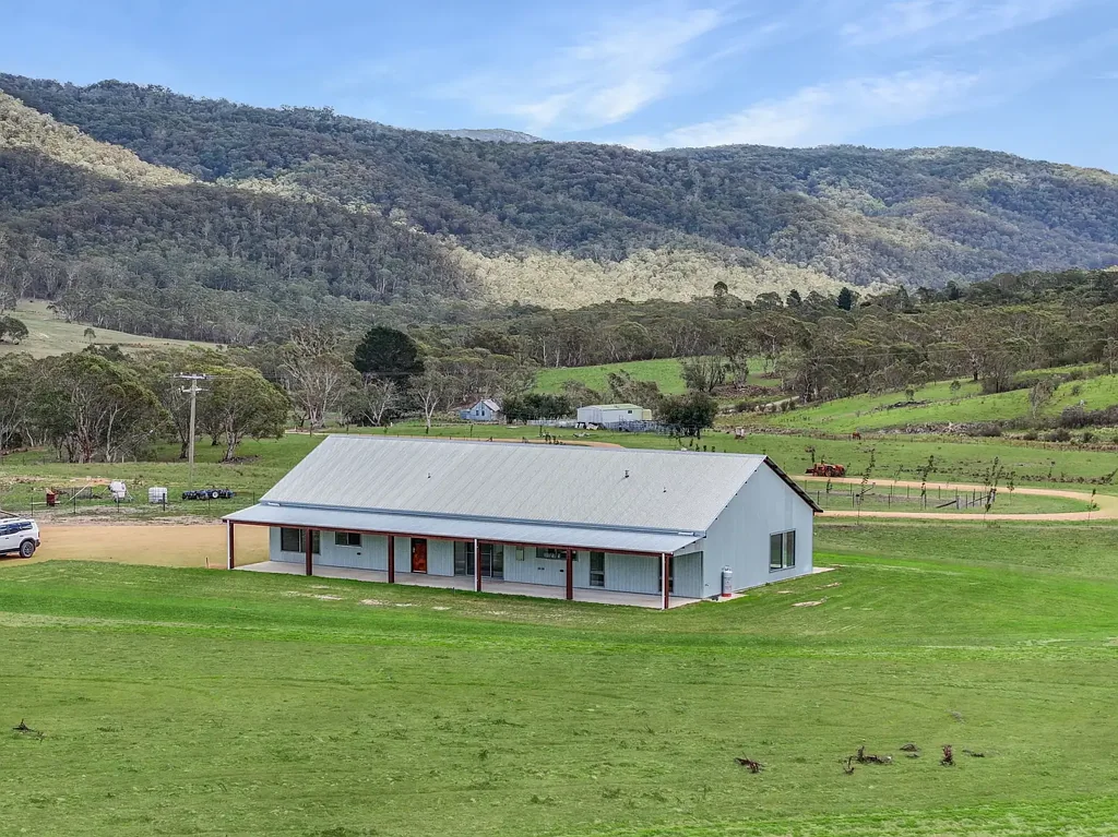 Braidwood  Hereford Hall Valley - Productive Acres, Permanent Water & a Stunning New Home