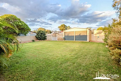 82 East Street, Mount Isa, QLD 4825, 4房, 1浴, House
