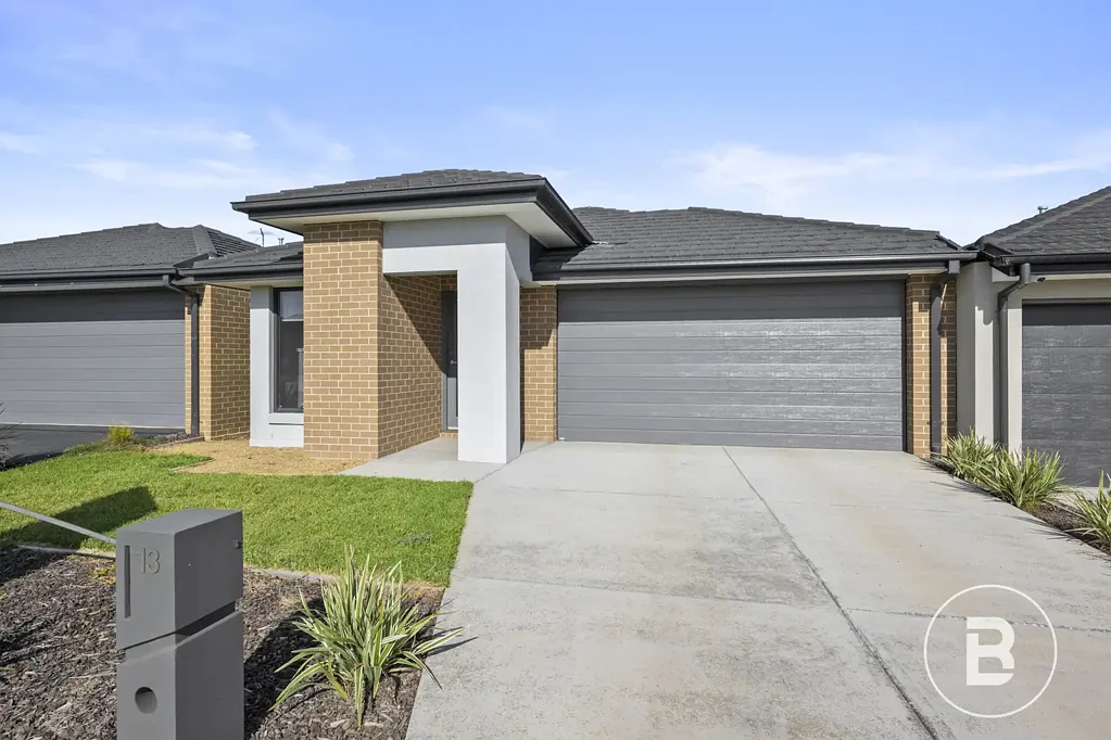 Bonshaw 4 Slaapkamer MODERN FAMILY LIVING WITH STYLE AND CONVENIENCE