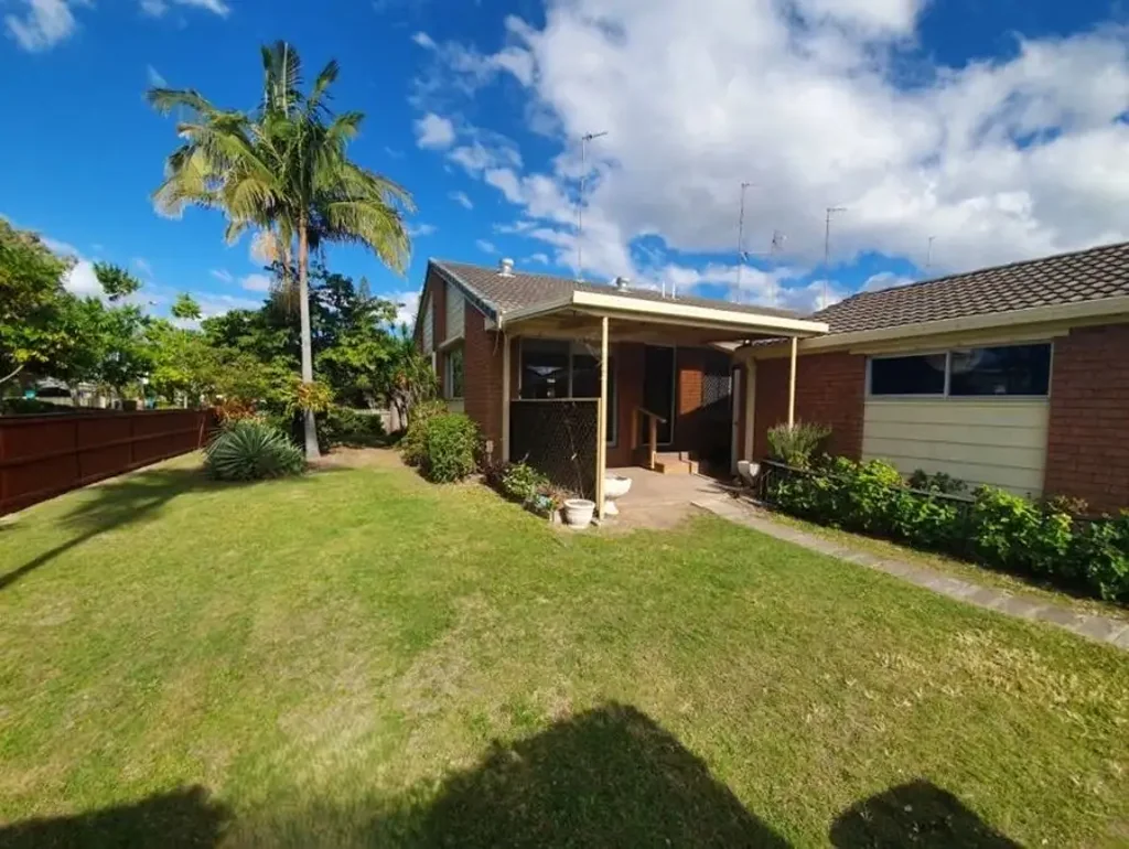 Mermaid Waters | Duplex Close to Pacific Fair & Broadbeach