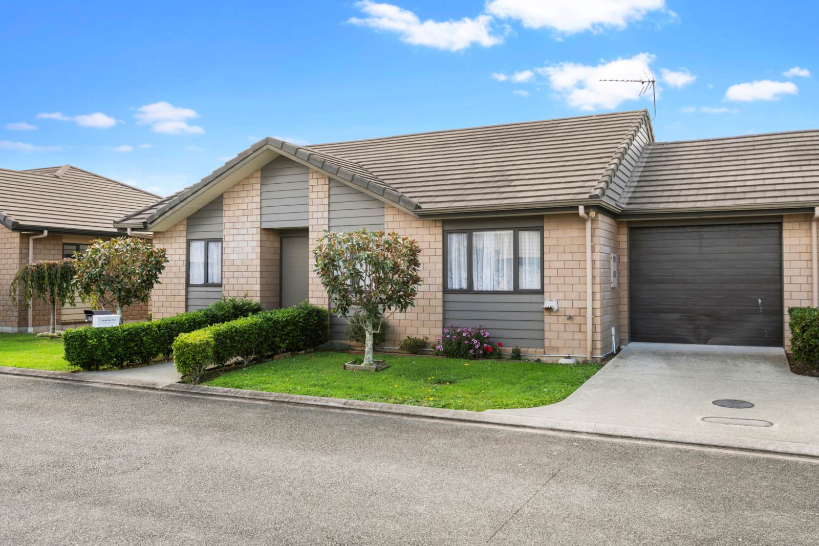 30 Royalle Mews, Botany Downs