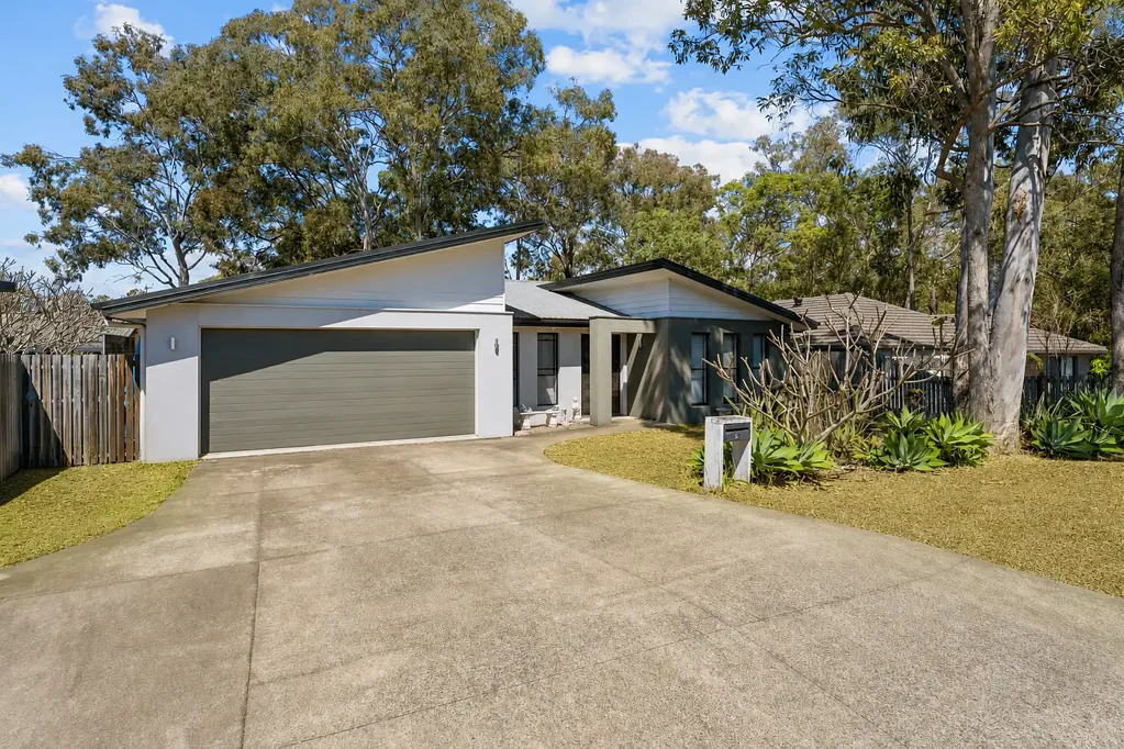 Point Vernon 4房  Coastal Living, 300m from Beach!