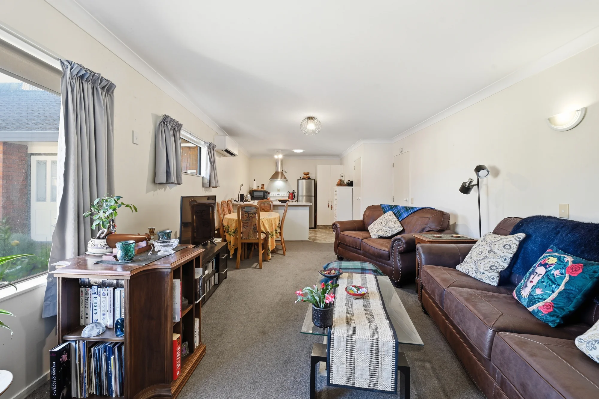 Fenton Park 2 Bedroom Manageable Size And Close To City