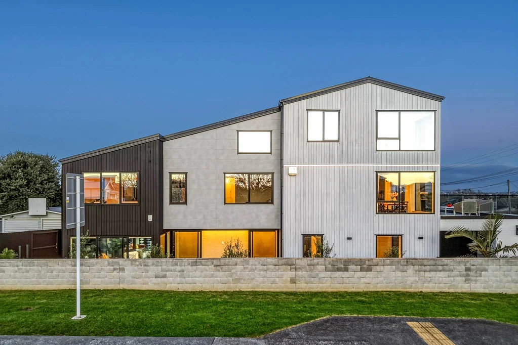 Hauraki 4Zimmer Coastal Grandeur Redefined - Live Extraordinarily