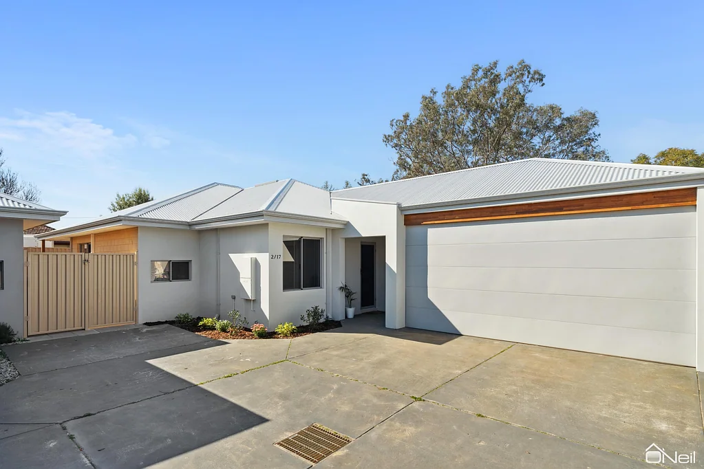 2/17 Forrest Road, Armadale, WA 6112